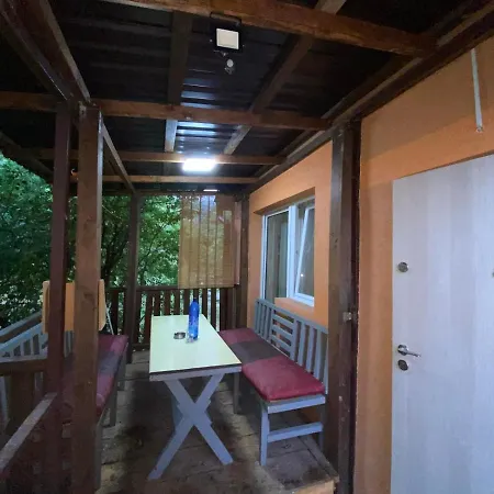 Apartment Izdavanje Sobe/stana